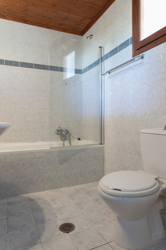 Bathroom 5, Korfiatis Apartments, Ionian Islands