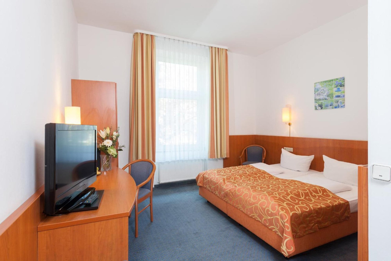 Bedroom 3, TRIP INN Hotel Schumann, Düsseldorf