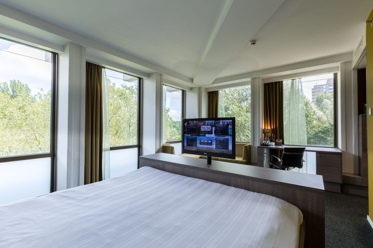 Bedroom 4, Leonardo Hotel Amsterdam Rembrandtpark, Amsterdam