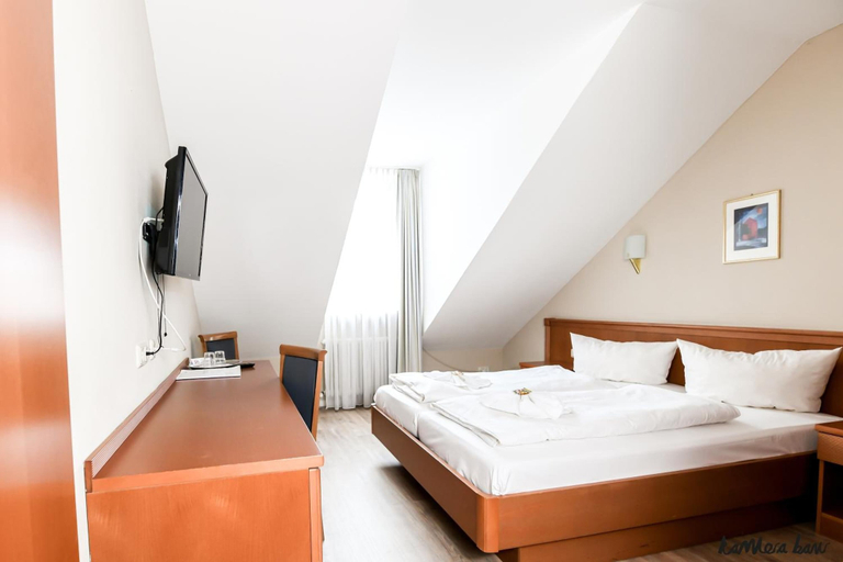 Bedroom 4, Hotel Blutenburg, München
