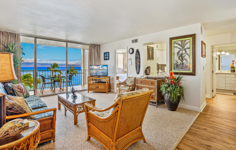 Royal Kahana Resort by rkmaui, Maui