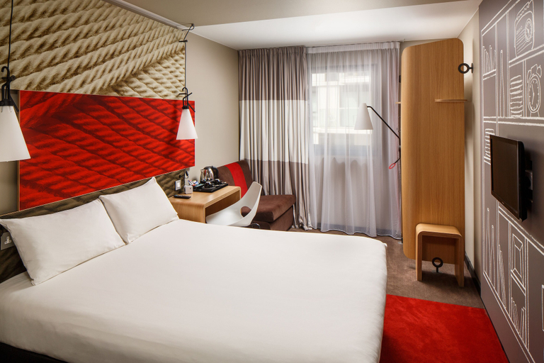 Bedroom 4, ibis London City - Shoreditch, London