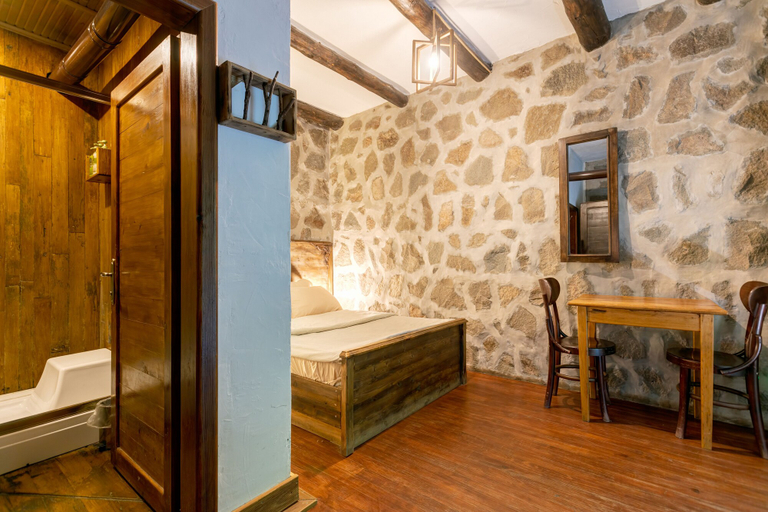 Bedroom 2, Hindiba Doga Evi, Mengen