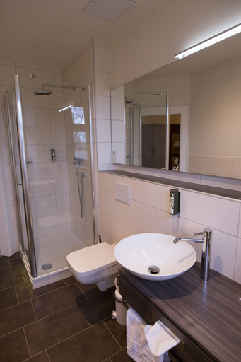 Bathroom 4, Klosterhotel Wöltingerode, Goslar