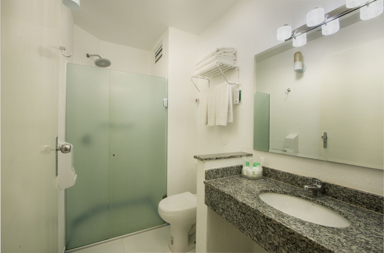 Bathroom 4, Hotel Bella Italia, Foz do Iguaçu