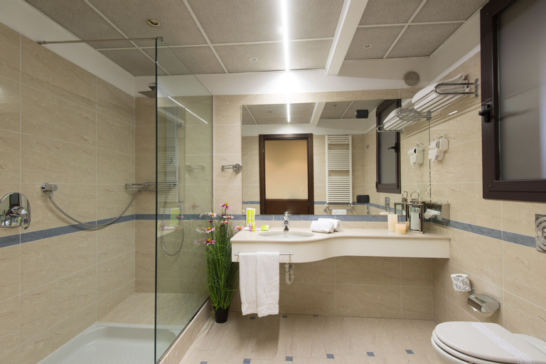 Bedroom 5, AS Hotel Cambiago, Milano