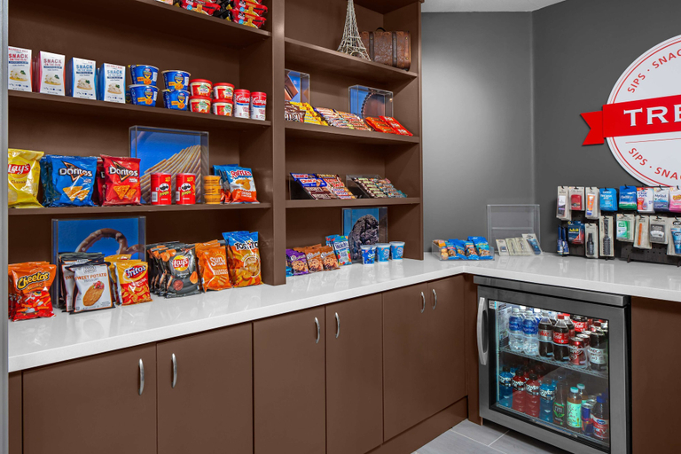 Food & Drinks 5, Hampton Inn Phoenix-Biltmore, Maricopa