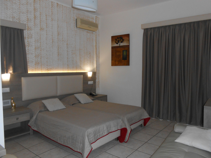 Bedroom 3, Voula Hotel, Crete
