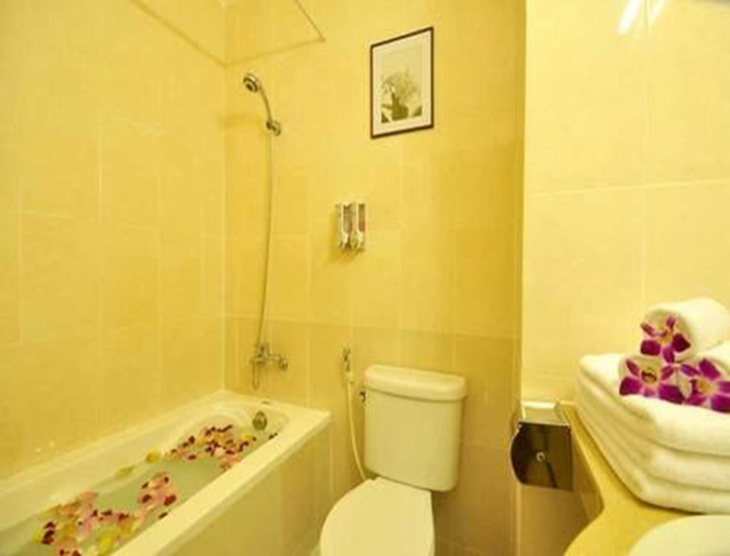 Bathroom, Paris Angkor Hotel, Siem Reap