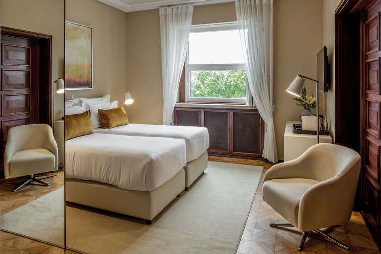 Bedroom 9