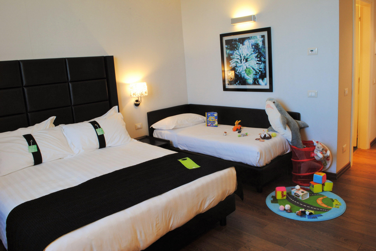 Bedroom 10