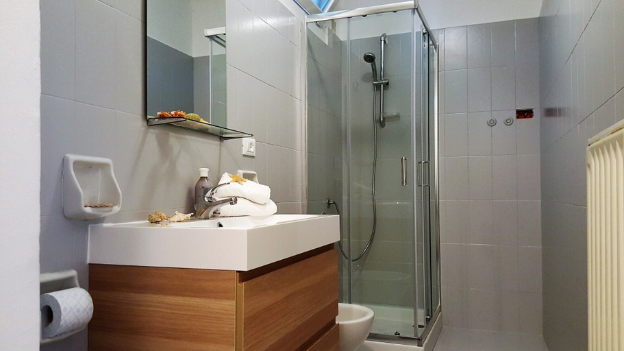 Bathroom, Casa Agrumeto, Genova
