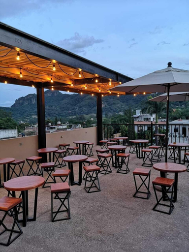 Food & Drinks 2, Artesanos 11 by Rotamundos, Tepoztlán