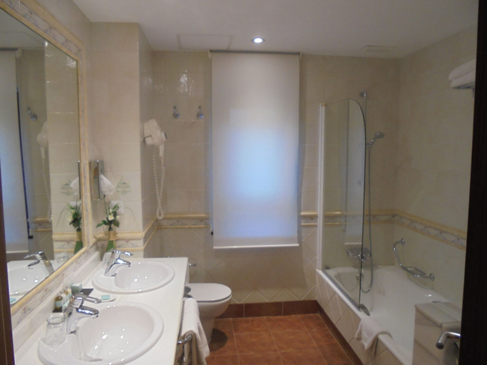 Bathroom 4, Parador De Argomaniz, Álava