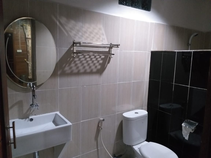 Bathroom 4, Borneo Cottage Maratua, Berau