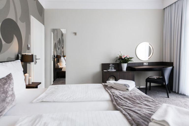 Bedroom 4, Hotel SONATA, Baden-Baden