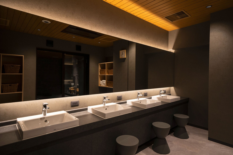 Bathroom 5, WAQOO Naritasanmonzen, Narita