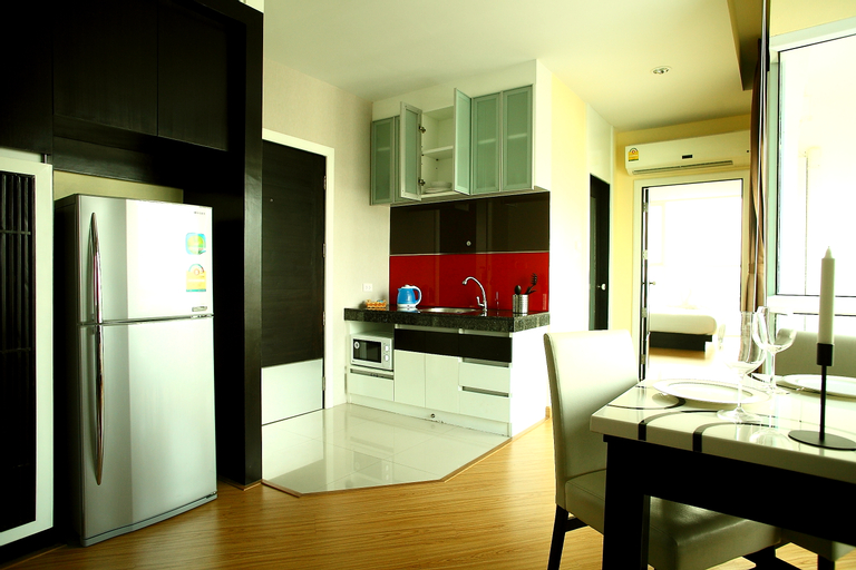 Dining Room 9