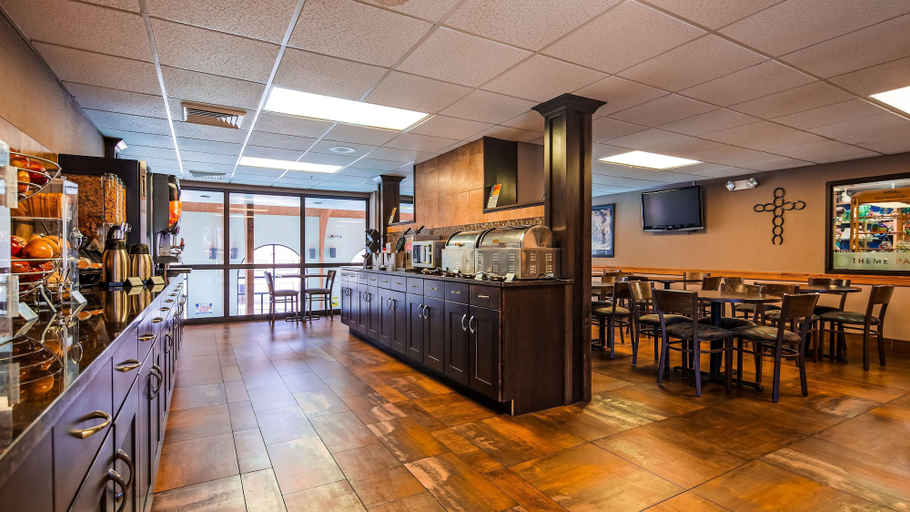 Food & Drinks 5, Best Western Music Capital Inn, Taney
