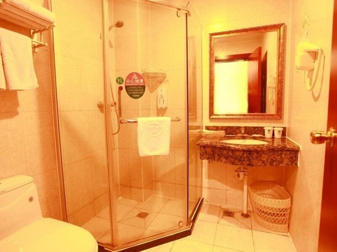 Bathroom, GreenTree Inn JiNan Bus Terminal Station Express Hotel, Jinan