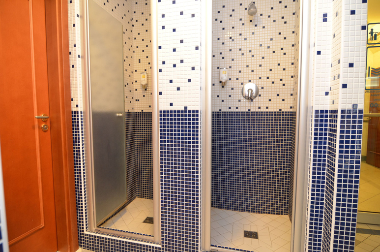 Bathroom 3, Olympia Wellness Hotel, Karlovy Vary