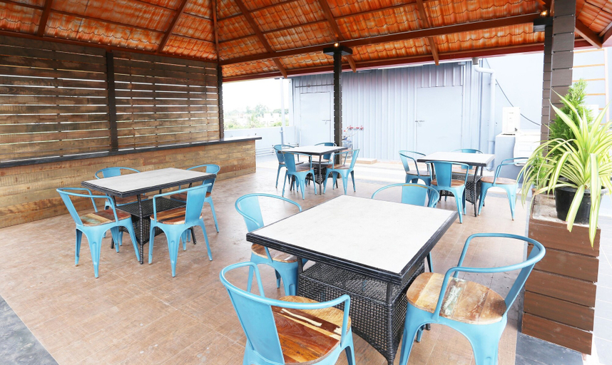 Food & Drinks 5, Treebo Pechis Castle, Chennai