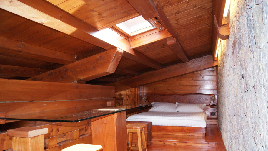 Bedroom 9