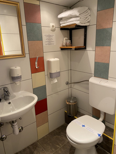 Bathroom 5, Domus Maritima, Trogir