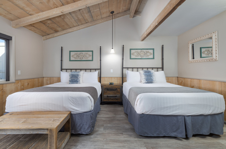 Bedroom 3, Sky Ranch Lodge, Yavapai