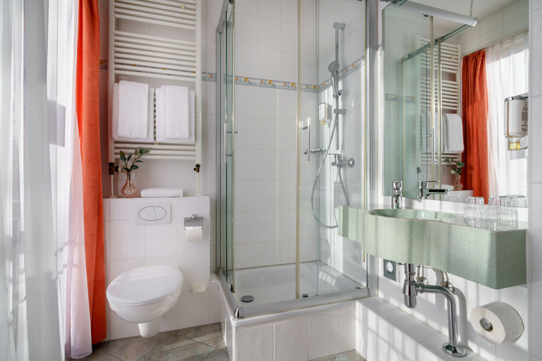 Bathroom 5, Hotel Hagemann, Hamburg