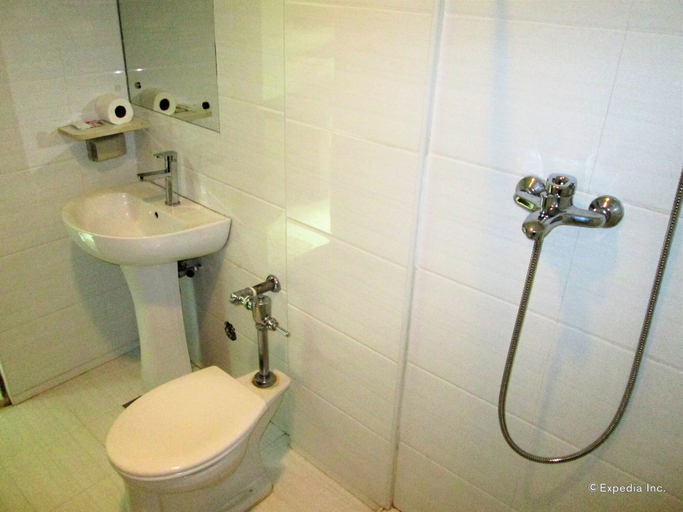 Bathroom 4, Hotel Conchita, Cagayan de Oro City