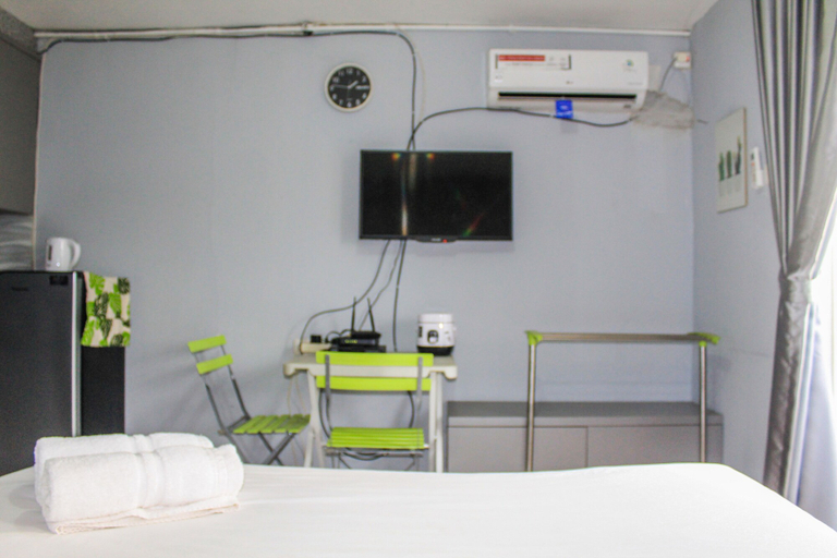 Bedroom 2, Modern Furnished Studio Room @ The Modern Golf Apartment, Tangerang