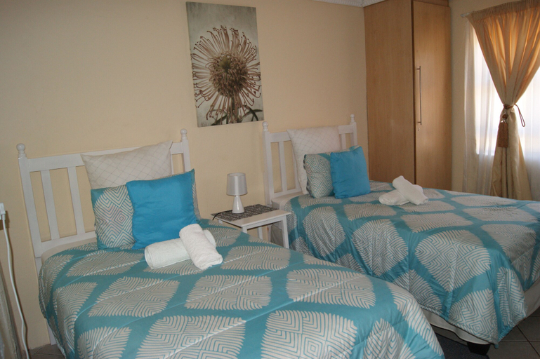 Bedroom 3, RIO GUEST HOUSE LS