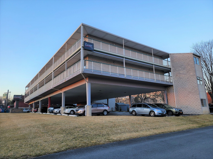 Exterior & Views 2, Escape Inn Hershey, Dauphin