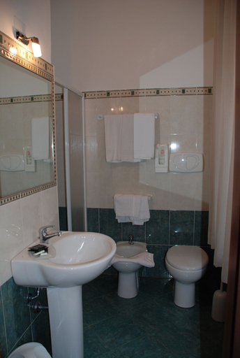Bathroom 3, Hotel Bogart 2, Milano