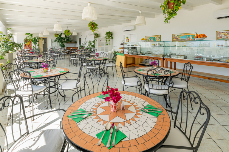Food & Drinks 5, Hotel Ossidiana Stromboli Center, Messina