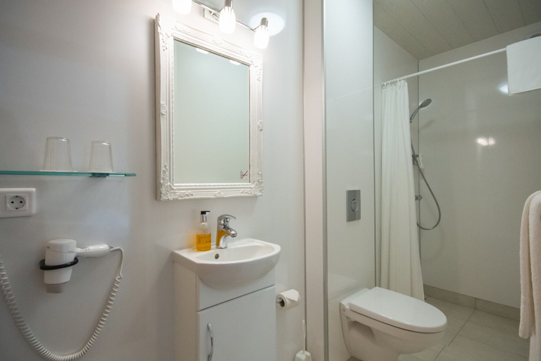 Bathroom 3, Hótel Búrfell, Mýrdalshreppur
