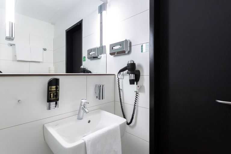 Bathroom 5, aletto Hotel Kudamm, Berlin