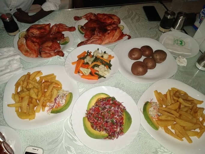 Food & Drinks, Trinity Motel Entebbe, Busiiro