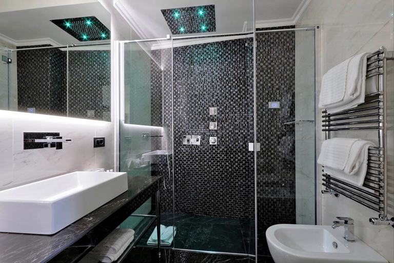 Bathroom 4, Merulana 13, Rome