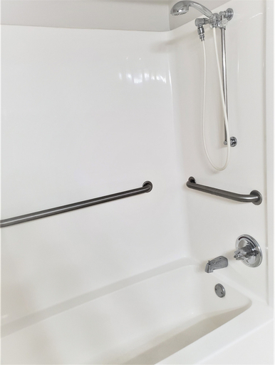 Bathroom 4, Super 8 by Wyndham High Point/Greensboro, Guilford