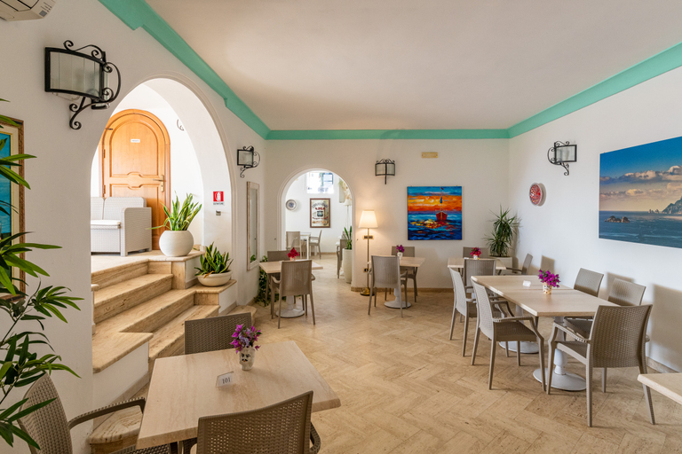 Food & Drinks 5, Hotel Ossidiana Stromboli Center, Messina