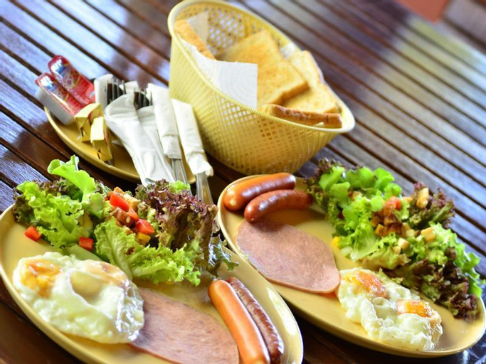 Food & Drinks 5, Isaree Secret Garden, Pak Chong