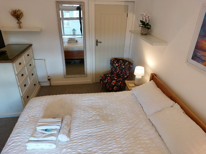 Bedroom 3, Owl House, Cornwall