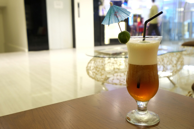 Food & Drinks 8