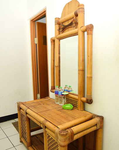 Others 5, Hotel Suminar, Garut