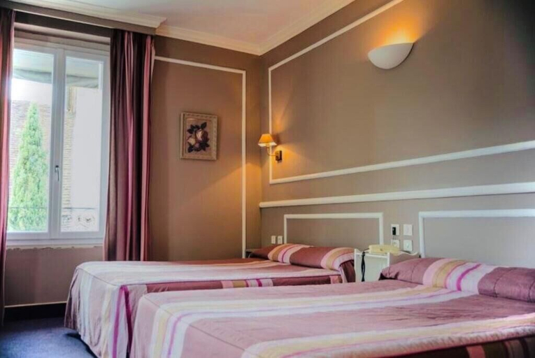Bedroom 3, Le Grand Hotel, Lot