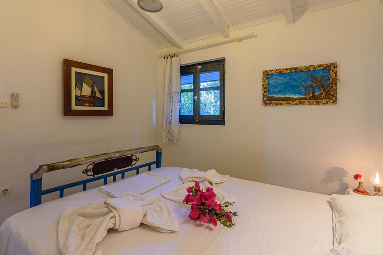 Bedroom 4, The Blue House Seaside Retreat - Fully Equipped, Peloponnese
