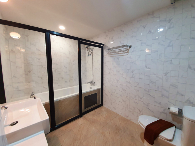 Bathroom 5, USABAI Riverside Boutique Hotel, Muang Chanthaburi