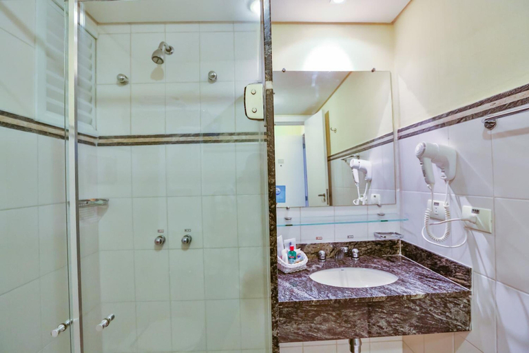 Bathroom 5, Dubai Macaé by Atlântica, Macaé